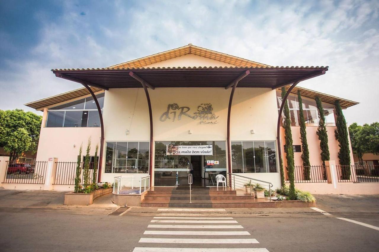 Hotel Diroma Fiori - Parque Aquatico E Muitas Piscinas Caldas Novas Kültér fotó